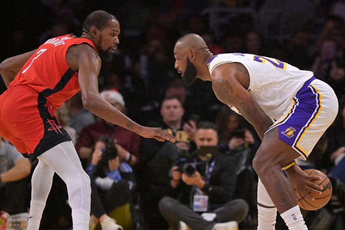 九游（中国）-1000场20+有多难？NBA现役仅2人，哈登还一线生机，库里没戏了